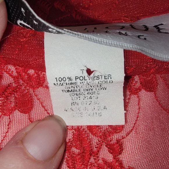 Younique Clothing - sheer red blouse - Women's size Large - gently worn - Picture 3 of 4